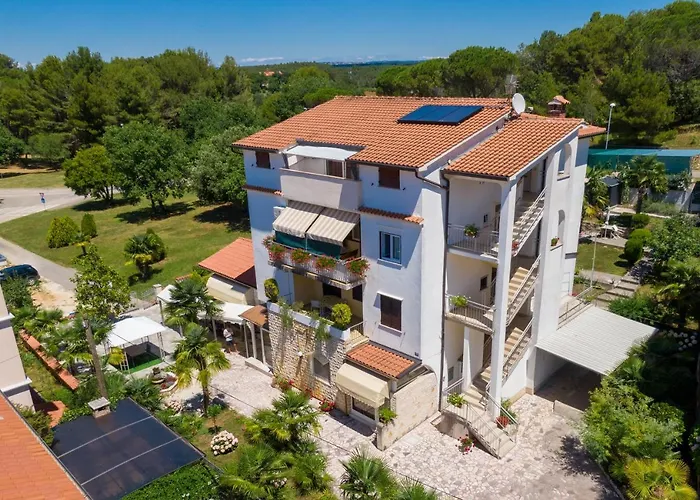 Apartments Lori